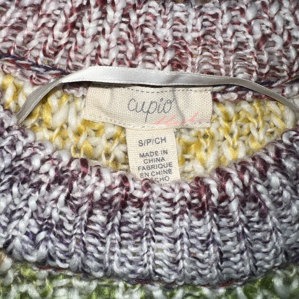 Colorful Sweater - Picture 3 of 4